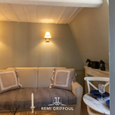 Dolphin View - 2nd Floor - Beautiful Flat With View Of The Port Honfleur